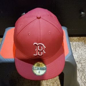 New Era MLB Boston Redsox Cap, Burgundy in color